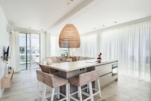 Fridge, microwave, oven, stovetop - Oceanfront 6BR Penthouse of One Mambo 38 & 39 by Bocobay (Curaçao | Mambo Beach)