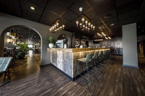 酒吧(店内)