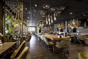 用餐