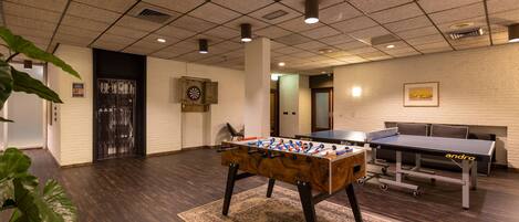 Spielezimmer