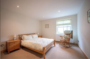 3 soverom, strykejern/-brett, wi-fi (inkludert) og sengetøy