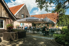 Buiten dineren