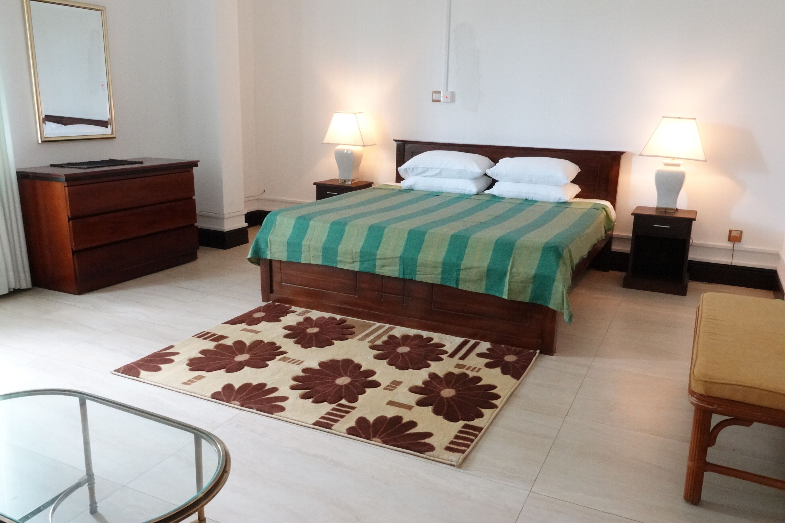 Habitación doble | Tabla de planchar con plancha y wifi gratis