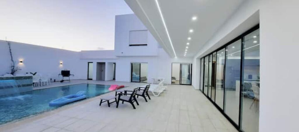 Piscine extérieure