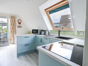 洗碗機、鍋具/餐盤/廚房用品