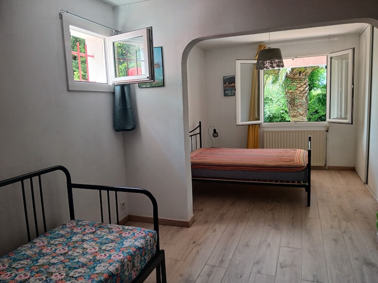 Studio Avec Terrasse Et Jardin - Biarritz