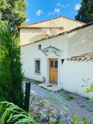 Maison dans les vignes