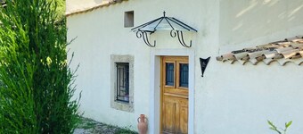 House in the vineyards