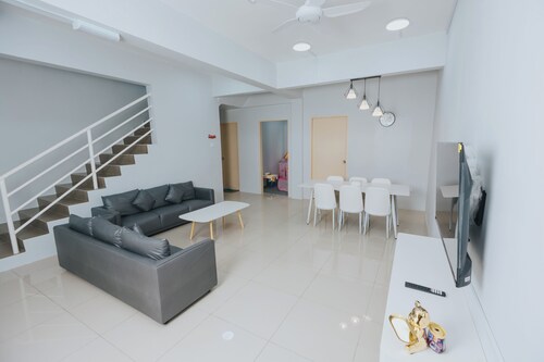 LOT 16 3-bedroom house in peaceful Ranau with WiFi, AC. Enjoy your stay