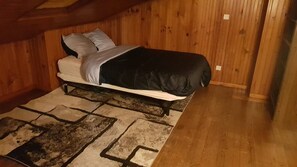 3 chambres, fer et planche à repasser, accès Internet, draps fournis