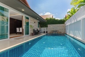 Pool - Luxury Pool Villa A23 3BR/8 Persons (Pattaya city)
