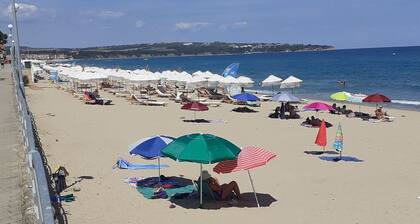 Studio with sea view, 500m to the sea