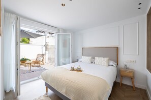 2 chambres, fer et planche Ă repasser, Wi-Fi gratuit, draps fournis