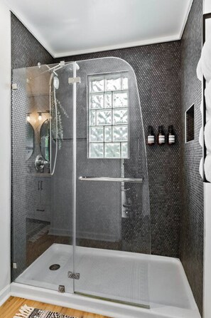 Hair dryer, towels