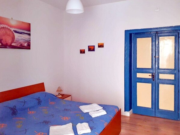 3 dormitorios, tabla de planchar con plancha, wifi y ropa de cama