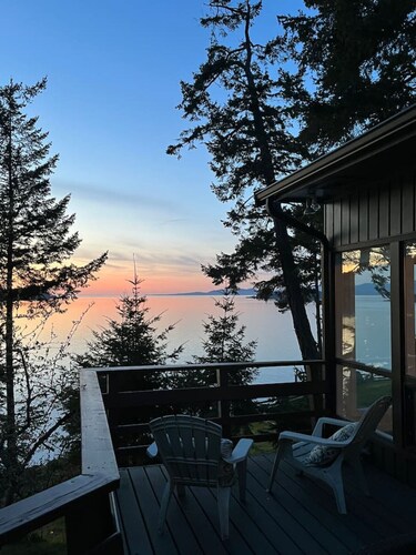 Soar Above the Sea at Eagle’s Perch Oceanfront Retreat