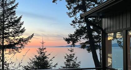 Soar Above the Sea at Eagle’s Perch Oceanfront Retreat