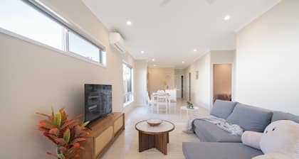 Sweet Home in Griffin, brand new & Spacious, 10 min to North Lake Westfield