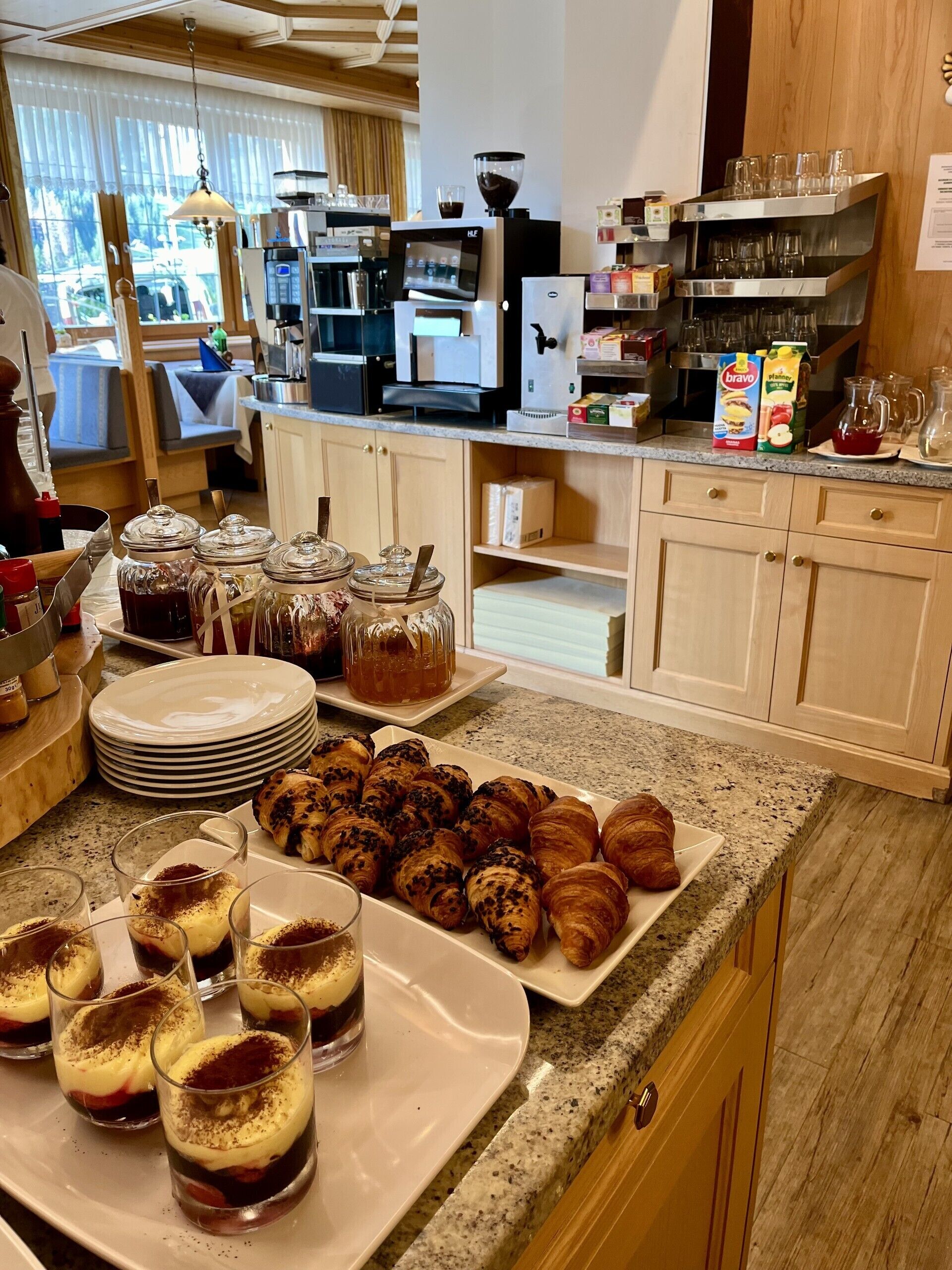 Tägliches inbegriffenes Frühstücksbuffet