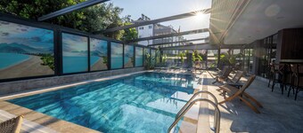 Coastline Orange Hotel