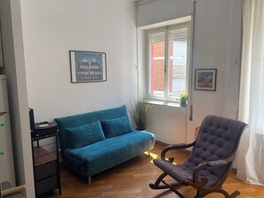 Books, music library, stereo, printers