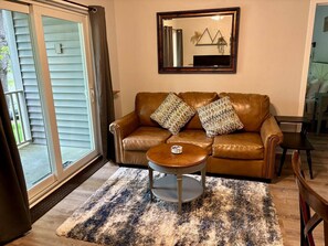 Smart-TV, peis og bordtennis