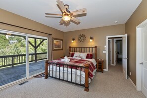 5 habitaciones, tabla de planchar con plancha y cuna de viaje 