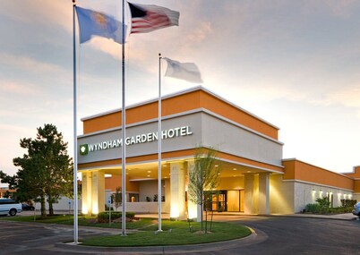Meridian Star OKC Extended stay Hotel Suites, Near Paycom, fairgrounds, Airport.