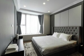 Luxury Apartment, Garden View