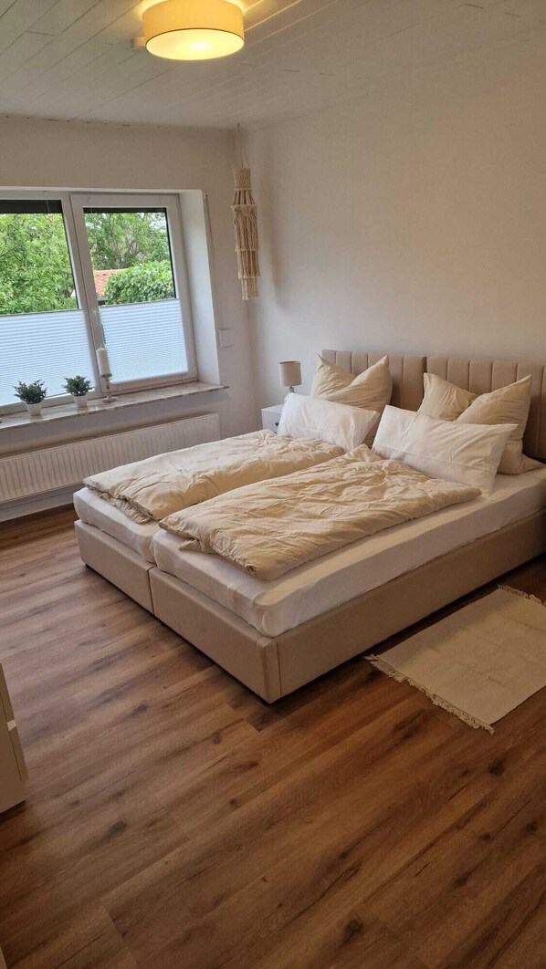 2 bedrooms, WiFi, bed sheets