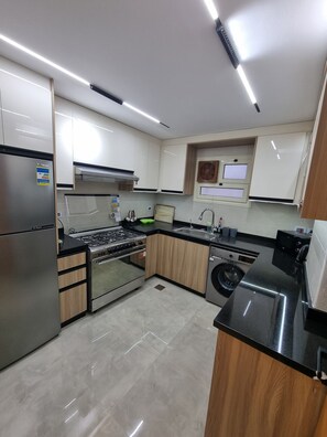 Fridge, microwave, oven, stovetop