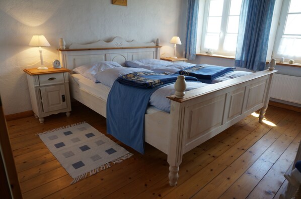 2 bedrooms, in-room safe, iron/ironing board, travel cot