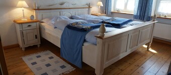 Vacation apartment for 4 people under thatch on the dike on Pellworm, dogs welcome