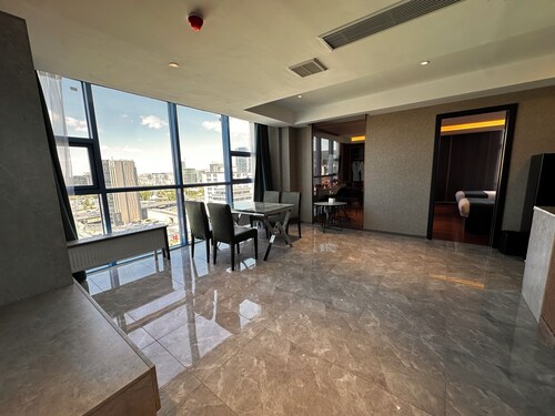 Bojon Hotel Ulaanbaatar - Soyolj Mall