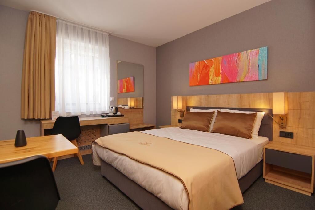 Economy Double Room, Shared Bathroom | Desk, laptop workspace, free WiFi