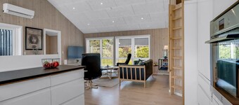 "Ebertine" - 740m to the inlet by Interhome