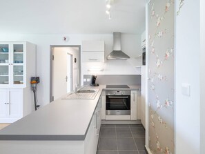 Wasserkocher mit Kaffee-/Teezubehör