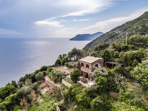 La Dimora delle Cinqueterre - Corniglia on the Cinqueterre trail