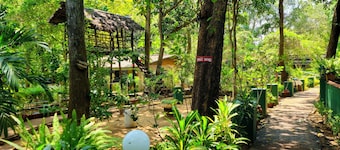 Udawalawe Safari VIllage By Plateeno