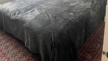 1 chambre, fer et planche Ă  repasser, Wi-Fi, draps fournis