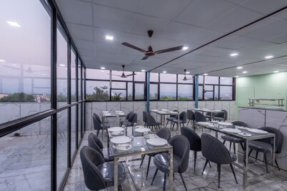 Hotel Purple Dot Haridwar