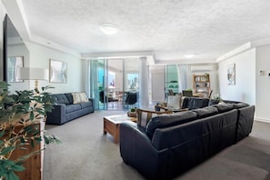 Apartment, Ocean View | Living area