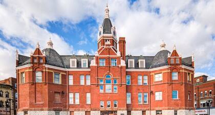 The Stage Door | Theatre Suite