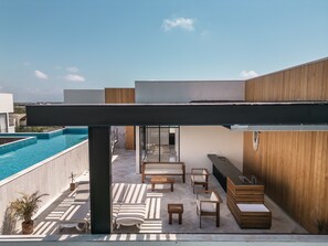 Outdoor dining - 2-Story 2-BD Penthouse Jacuzzi Aldea Zama (Tulum)