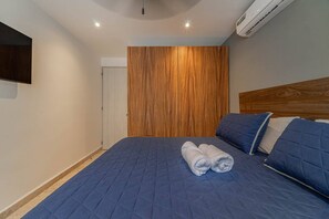 1 bedroom, free WiFi, bed sheets, wheelchair access - New Centric 2-BD Apt with Pool in Aldea Zama (Tulum)
