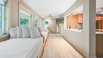 Reisekinderbett, kostenloses WLAN, BettwÀsche