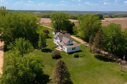 Peaceful Pepin Farmhouse Getaway