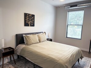 Desk, WiFi, bed sheets