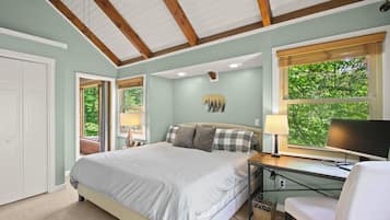 3 多间卧室、办公桌、熨斗/熨衣板、旅行婴儿床