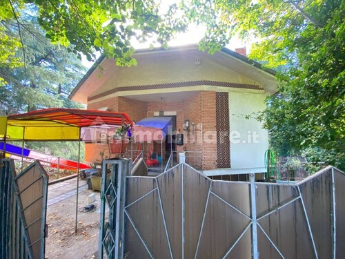 Room-large Umbrian Farmhouse With Park w